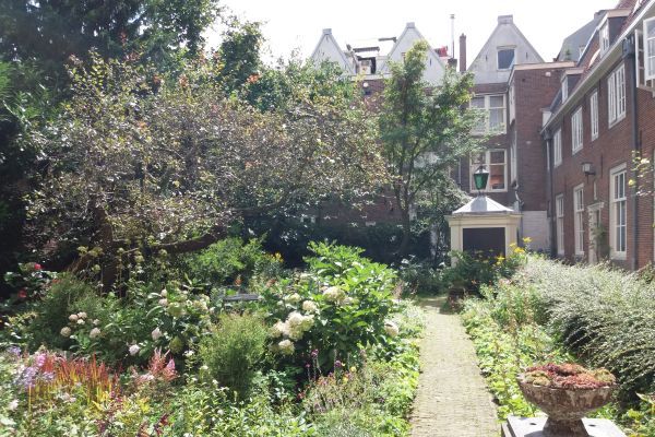 Suyckerhofje Lindengracht Amsterdam