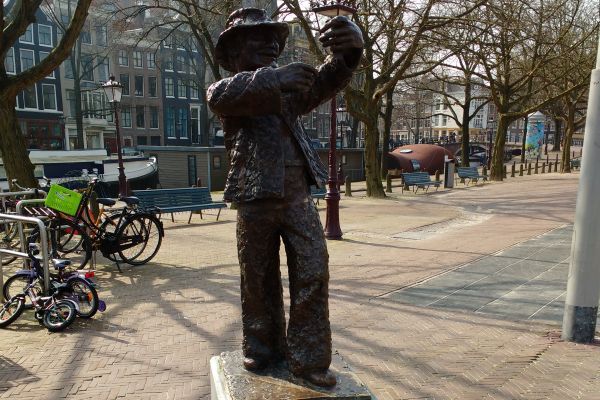 Kokadorus op het Amstelveld in Amsterdam